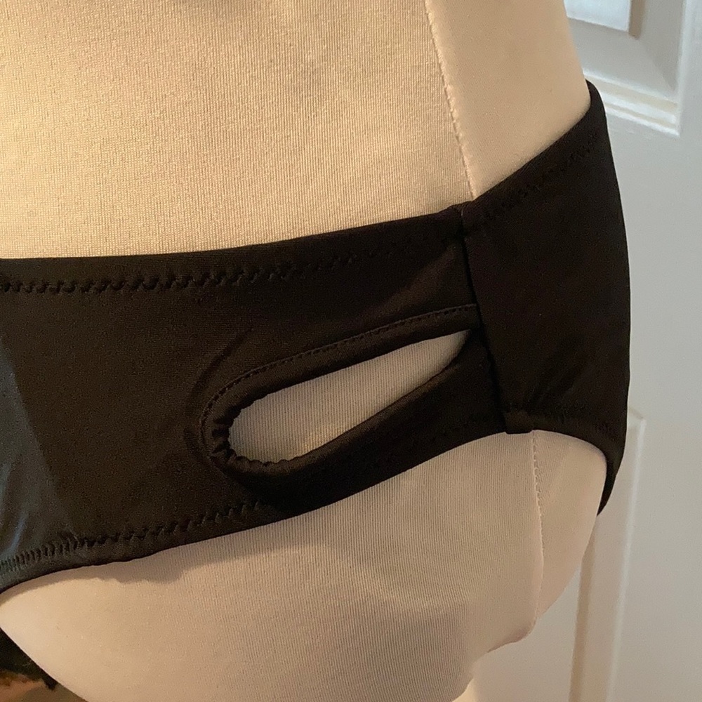 NWT One Shoulder Ruffle Bikini - Picture 4 of 6